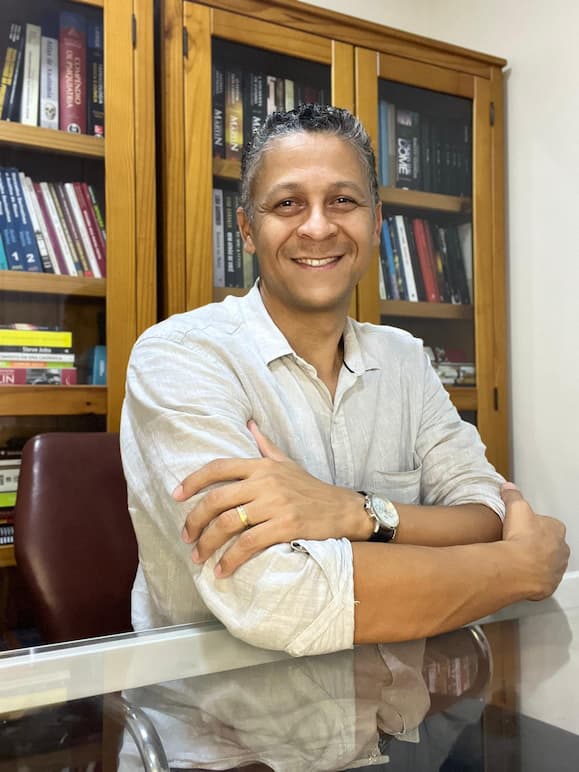Leonardo Cruz — Psicólogo Clínico